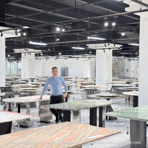 Cách phối bàn đá và sofa để phòng khách đẹp chuẩn tạp chí